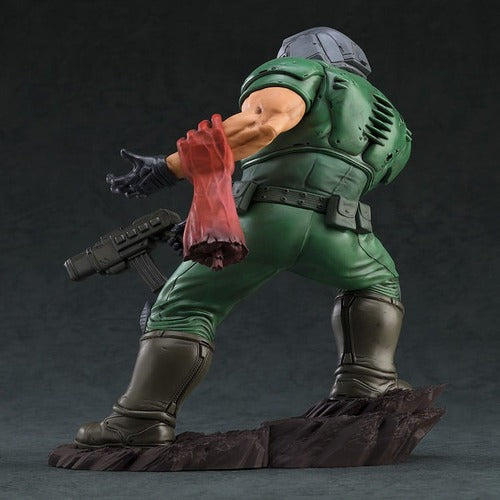 Doom statuette PVC Pop Up Parade Doom Marine 17 cm