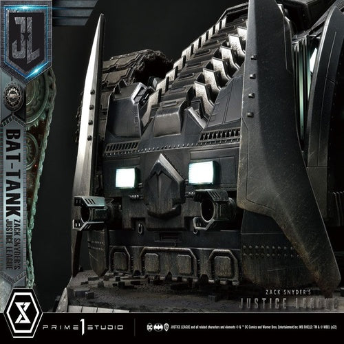 Zack Snyder's Justice League Museum Masterline Diorama Bat-Tank 36 cm