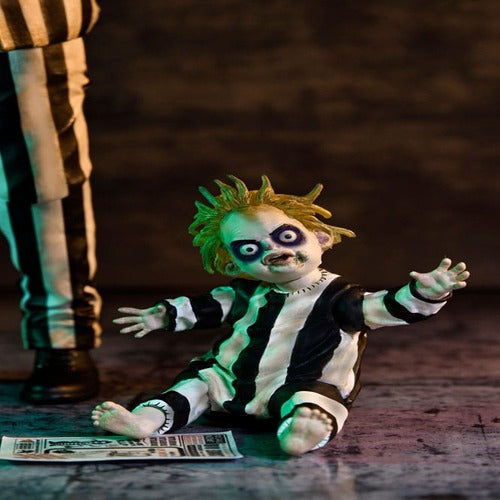 Beetlejuice Beetlejuice figurine 7 Scale Ultimate Striped Suit Beetlejuice 18 cm