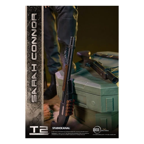 Terminator 2: Judgement Day 30th Anniversary statuette Sarah Connor 1/3 Exclusive 71 cm