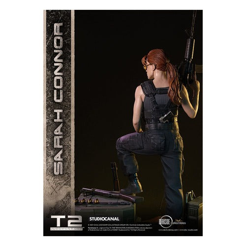 Terminator 2: Judgement Day 30th Anniversary statuette Sarah Connor 1/3 Exclusive 71 cm