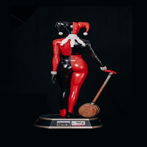 DC Comics Life-Size statue 1/1 Harley Quinn 196 cm