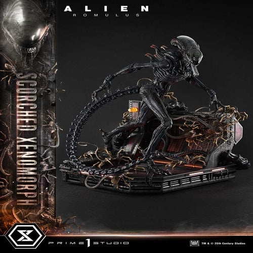 Alien: Romulus statuette Museum Masterline XL 1/3 Scorched Xenomorph 98 cm