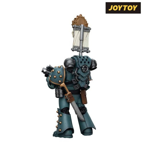 Warhammer The Horus Heresy figurine 1/18 Sons of Horus MKIV Tactical Squad Legionary with Legion Vexilla 12 cm