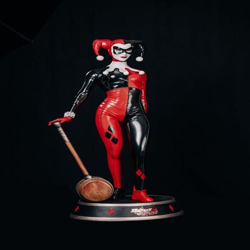 DC Comics Life-Size statue 1/1 Harley Quinn 196 cm