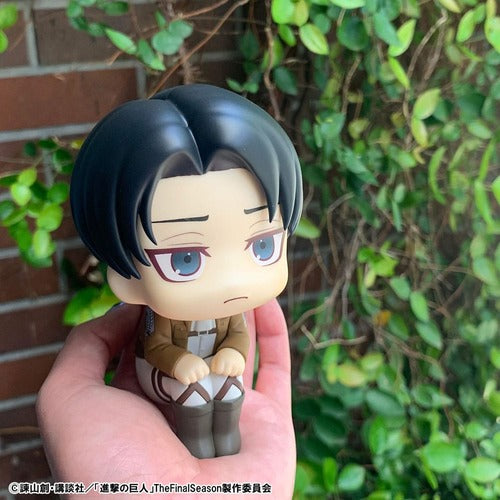 Attack on Titan statuette PVC Look Up Levi 11 cm