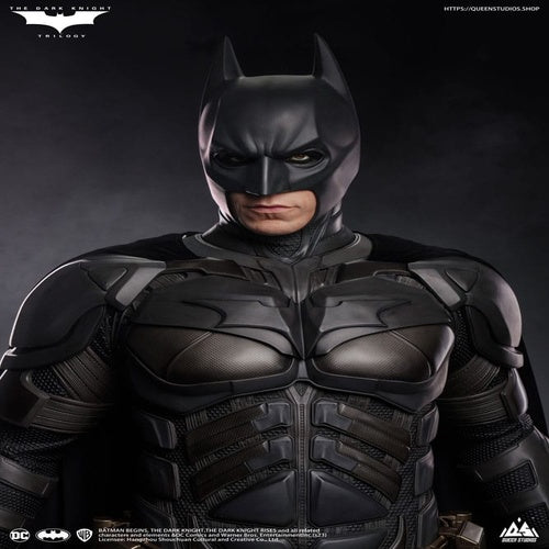 The Dark Knight statuette 1/1 Batman Premium Edition 207 cm