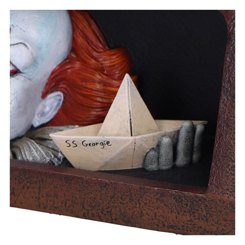 Es Figur Pennywise Drain 8 cm