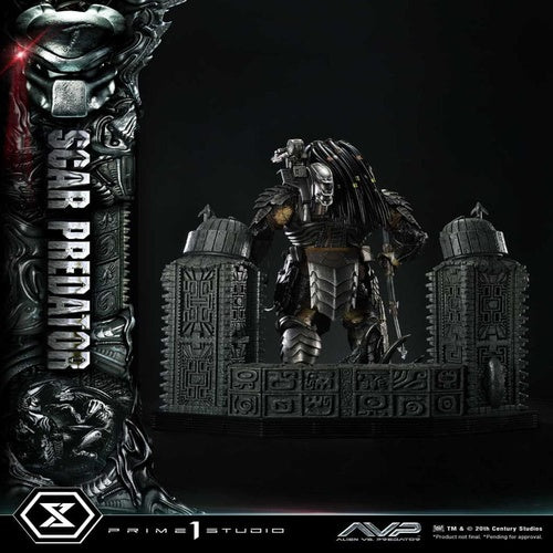 The Alien vs. Predator Museum Masterline Series Statue 1/3 Scar Predator 93 cm