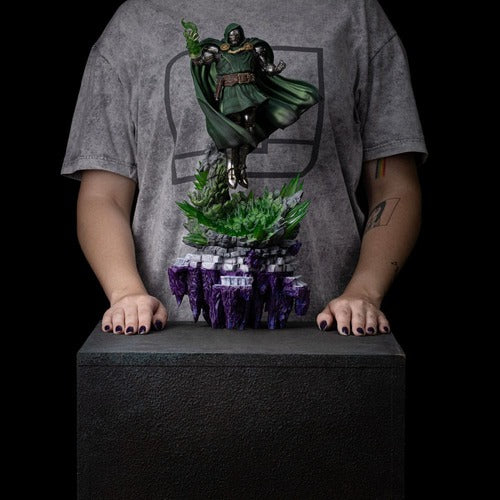 The Infinity Gauntlet Marvel Legends Diorama statuette 1/10 Art Scale Infinity Doctor Doom Deluxe Edition 42 cm