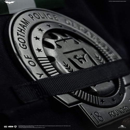 The Dark Knight buste 1/1 The Joker (Police Uniform) 87 cm