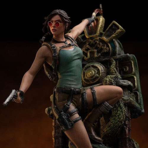 Tomb Raider statuette 1/10 Deluxe Art Scale Lara Croft 36 cm