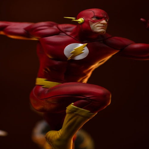 DC Comics statuette 1/10 Art Scale Flash 25 cm
