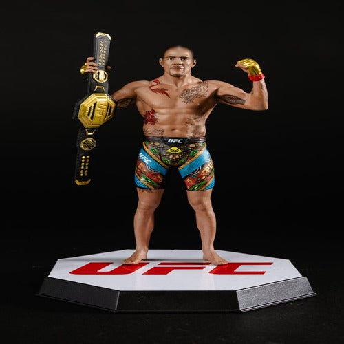 UFC Posed statuette Alex Pereira 18 cm