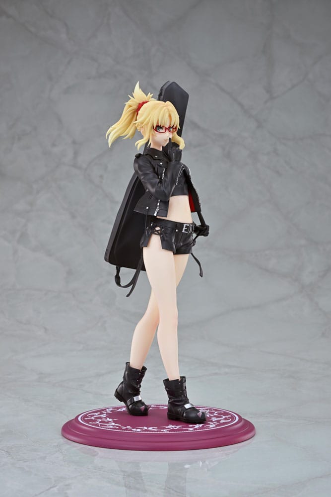 Fate/Apocrypha statuette PVC 1/7 Red Saber (Mordred) Original Glasses Model Ver. 22 cm