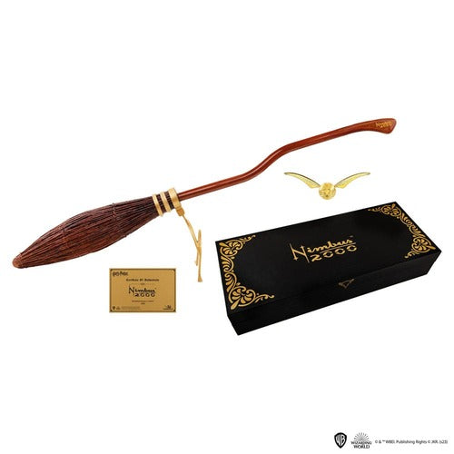 Harry Potter réplique 1/1 balai magique Nimbus 2000 Junior