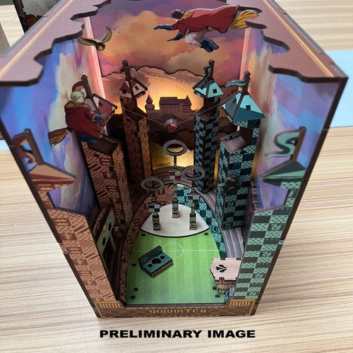 Harry Potter maquette Book Nook Tiny Adventures Terrain de Quidditch 23 cm