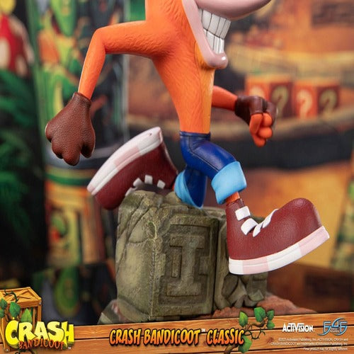 Crash Bandicoot statuette Crash Bandicoot Classic 32 cm