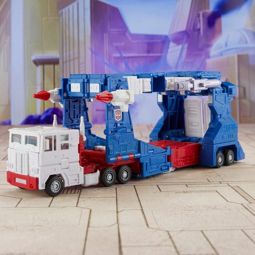 The Transformers: The Movie Generations Studio Series Commander Class figurine 86-21 Ultra Magnus 24 cm
