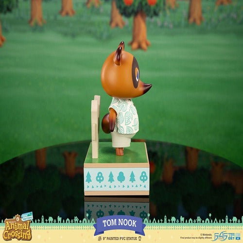 Animal Crossing: New Horizons statuette PVC Tom Nook 22 cm