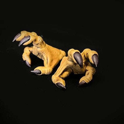 Cosmic Legions: OxKrewe Book One Thraxxon figurine Lowland Scapeback (Deluxe Creature)