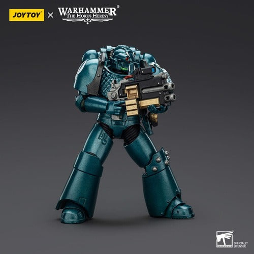 Warhammer The Horus Heresy figurine Alpha Legion Head hunter With Banestrike Combi-Bolter And Power Dagger 20 cm