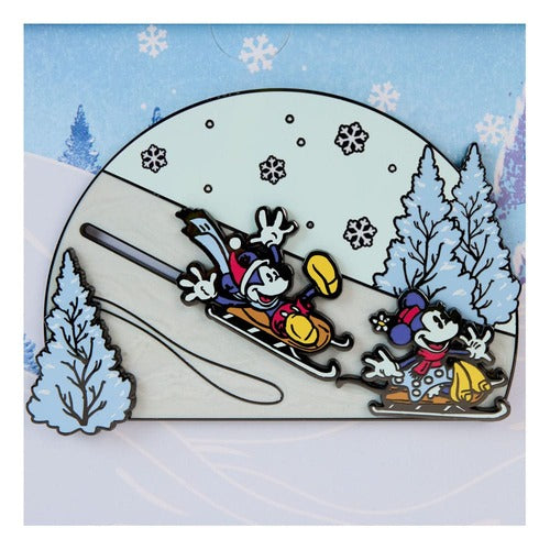 Disney by Loungefly 3" pin's émaillés Mickey and friends Winter Wonderland Limited Edition 8 cm