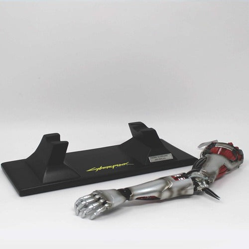Cyberpunk: Edgerunners réplique Silverhand Arm 30 cm