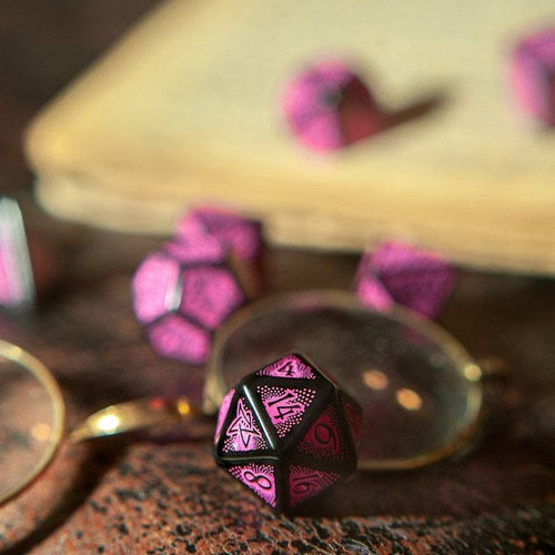 Call of Cthulhu 7ème édition pack dés Black & Magenta (7)