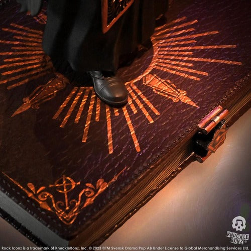 Ghost statuette Rock Iconz 1/9 Papa Emeritus IV (Black Robes) 22 cm