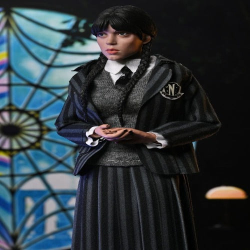 Wednesday Pack de 2 figurines Wednesday Addams (Nevermore Uniform) and Enid 20 cm