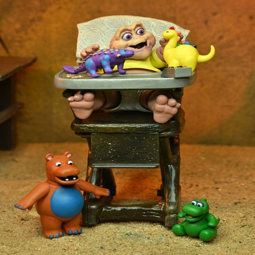 Dinosaurs figurine Ultimate Baby Sinclair 18 cm