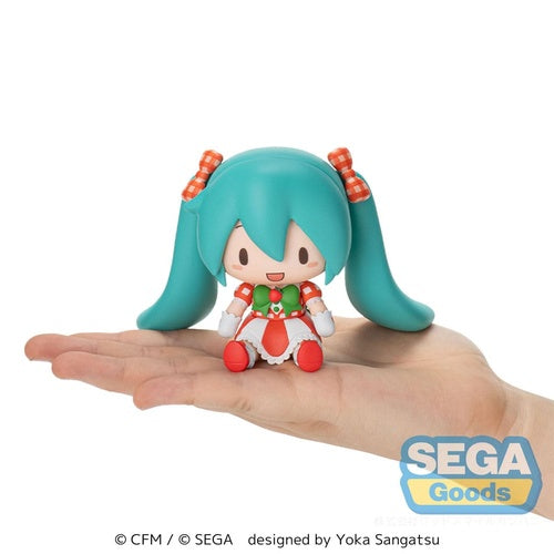 Character Vocal Series 01: Hatsune Miku figurine Fuwa Petit Chibi Hatsune Miku x Love and Berry Dress Up and Dance! Lovely Strawberry 8 cm