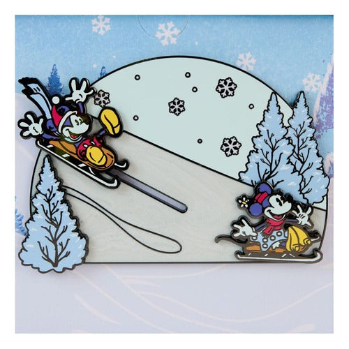 Disney by Loungefly 3" pin's émaillés Mickey and friends Winter Wonderland Limited Edition 8 cm
