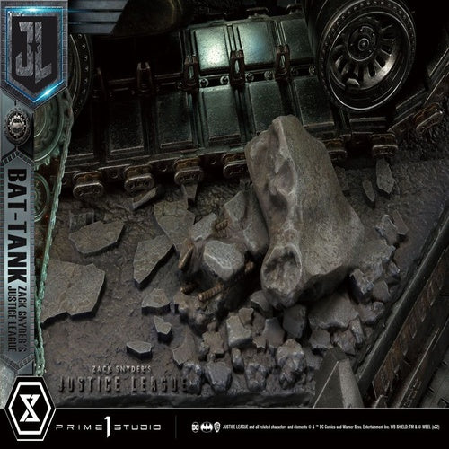 Zack Snyder's Justice League Museum Masterline Diorama Bat-Tank 36 cm
