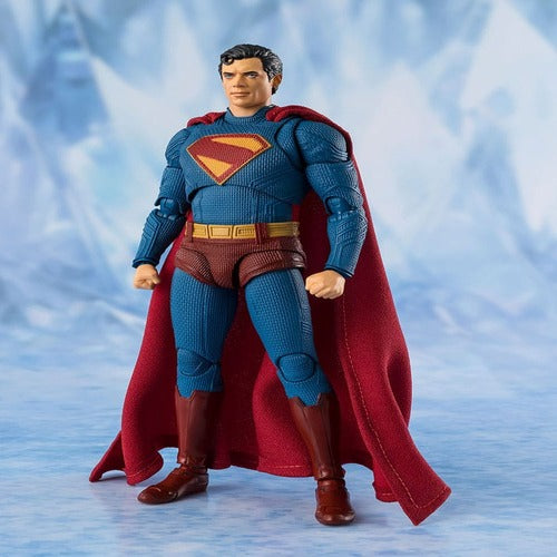 Superman 2025 figurine S.H.Figuarts Superman 16 cm