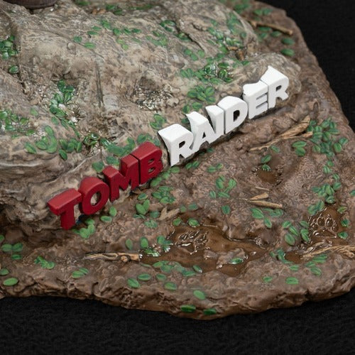 Tomb Raider statuette PVC Lara Croft Survivor Era 33 cm