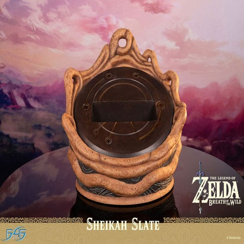The Legend of Zelda: Breath of the Wild statuette 1/1 Sheikah Slate 24 cm