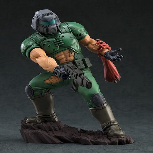 Doom statuette PVC Pop Up Parade Doom Marine 17 cm