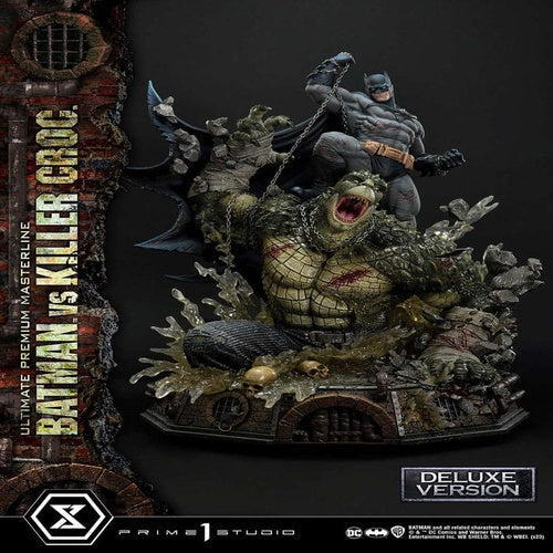Batman Ultimate Premium Masterline Series Statue Batman Versus Killer Croc Deluxe Version 71 cm