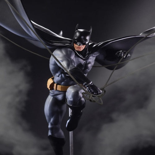 DC Direct  Statue DC Designer Series Batman (by Dan Mora) 40 cm