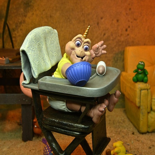 Dinosaurs figurine Ultimate Baby Sinclair 18 cm