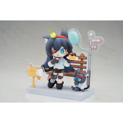 Arknights statuette PVC Dessert Time Series Q-figure Blaze 11 cm