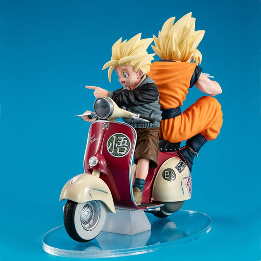 Dragonball Z 05 Desktop Real McCoy diorama PVC Super Saiyan Son Goku & Super Saiyan Son Gohan & Motorbike 16 cm