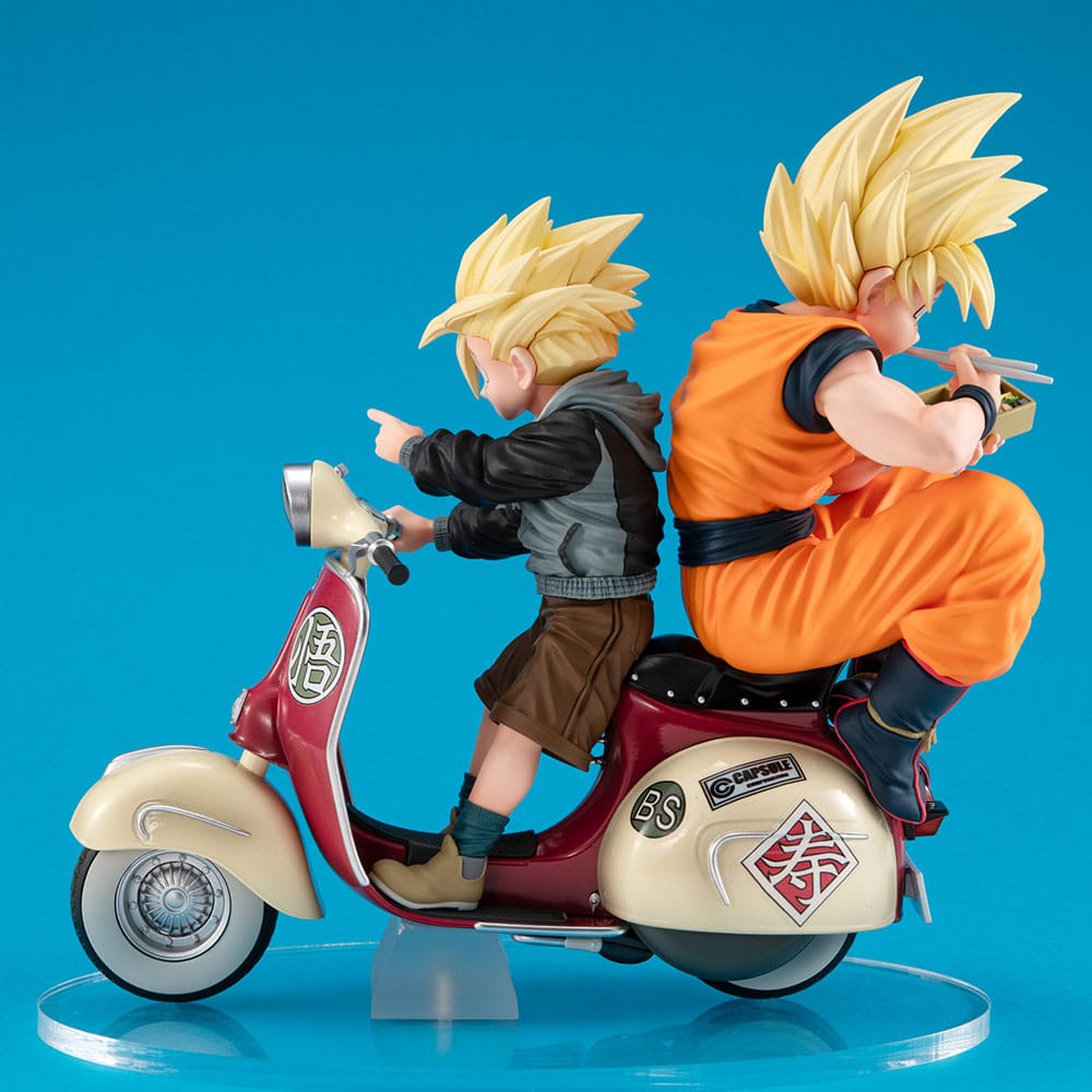 Dragonball Z 05 Desktop Real McCoy diorama PVC Super Saiyan Son Goku & Super Saiyan Son Gohan & Motorbike 16 cm