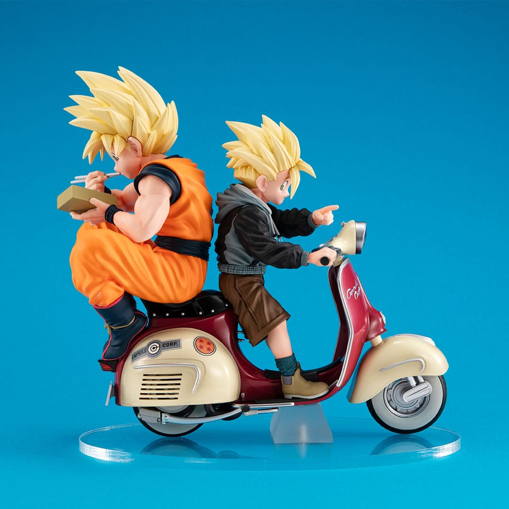 Dragonball Z 05 Desktop Real McCoy diorama PVC Super Saiyan Son Goku & Super Saiyan Son Gohan & Motorbike 16 cm