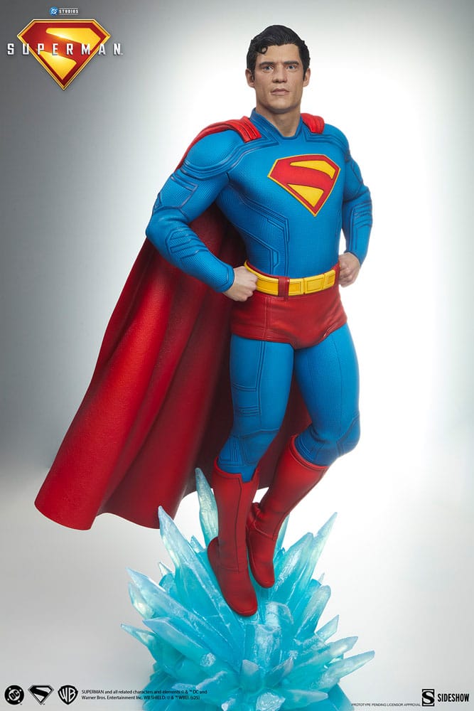 Superman (2025) statuette Premium Format Superman 61 cm