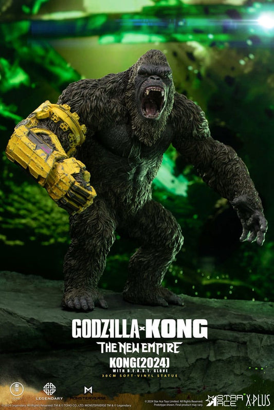 Godzilla vs. Kong: The New Empire statuette Soft Vinyl Kong with B.E.A.S.T. Glove 30 cm