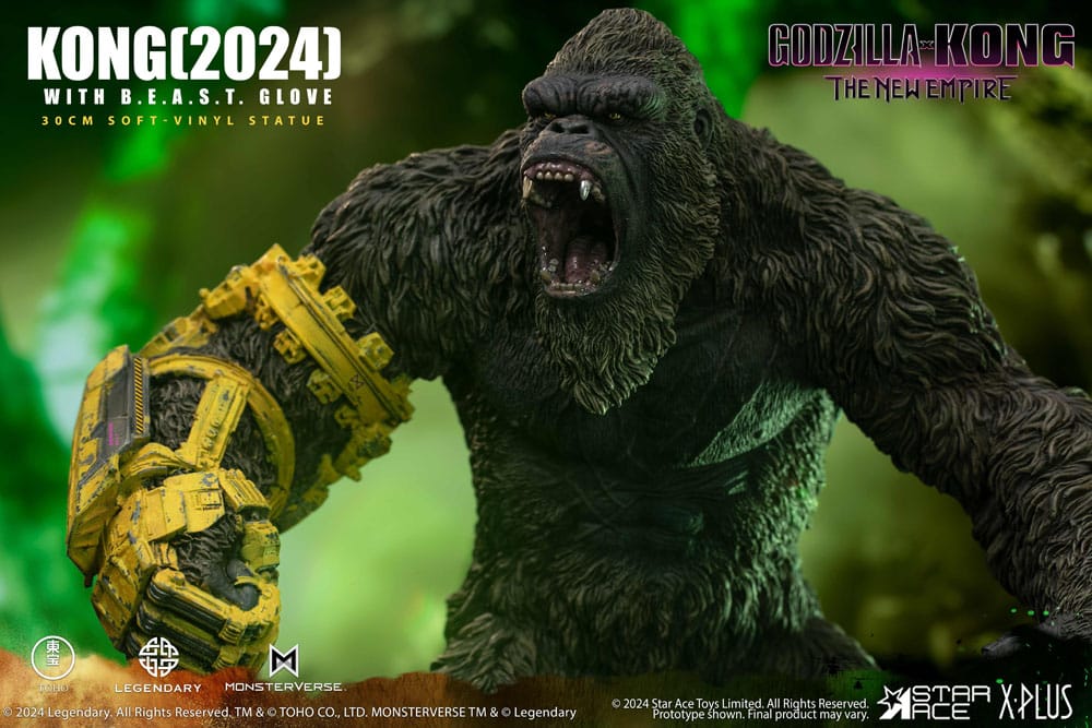 Godzilla vs. Kong: The New Empire statuette Soft Vinyl Kong with B.E.A.S.T. Glove 30 cm