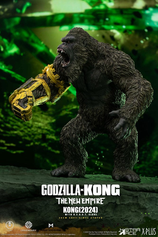 Godzilla vs. Kong: The New Empire statuette Soft Vinyl Kong with B.E.A.S.T. Glove 30 cm